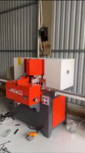 máy cắt nhôm nội thất 4 lưỡi