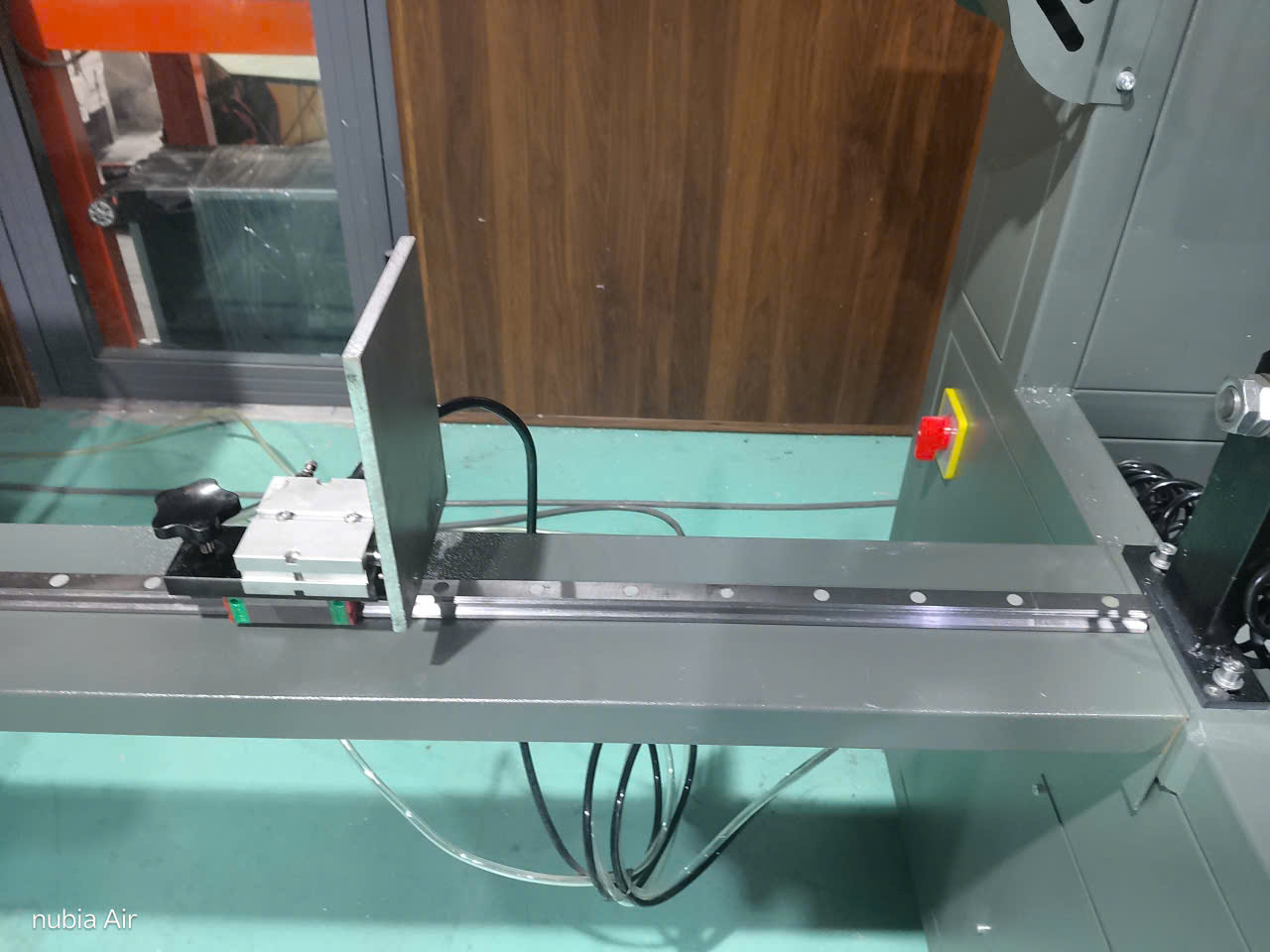 Máy Phay Khóa CNC 1 Đầu E901 máy phay khóa cnc 1 đầu e901